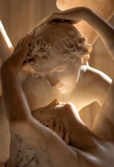 cupid_and_psyche_louvre